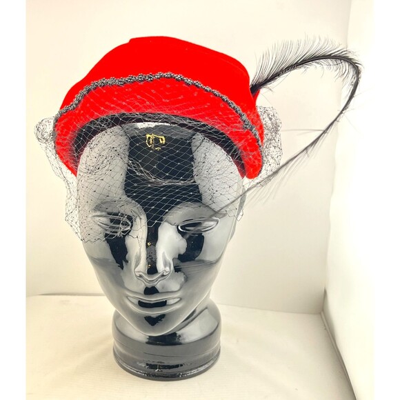Vtg Parmillo NY Red Cocktail Tilt Hat Wool Felt Black Beaded Net Veil Feather main image 7
